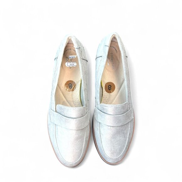 Clarks Collection Womens Gray Metallic Loafers Size 8 With Cushioned Insoles & R - Picture 2 of 6